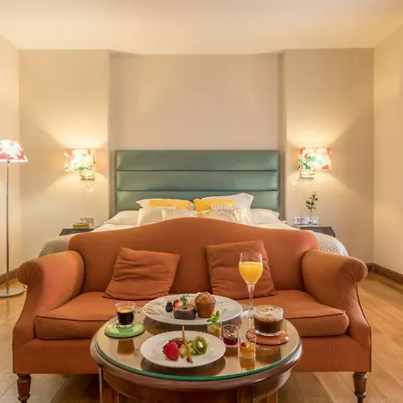 Hotel Izan 4*