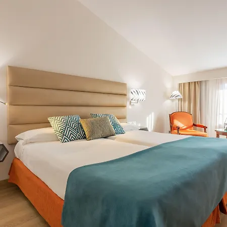 Ξενοδοχείο Izan 4*