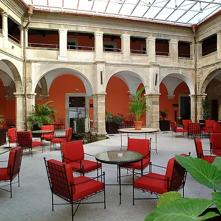 Отель Izan 4*